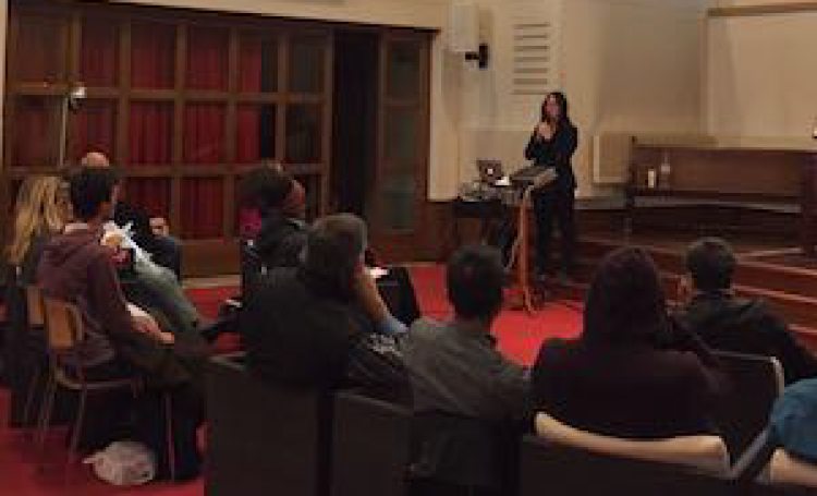 Quand l’Église (en Suisse) se mobilise contre l’homophobie et la transphobie